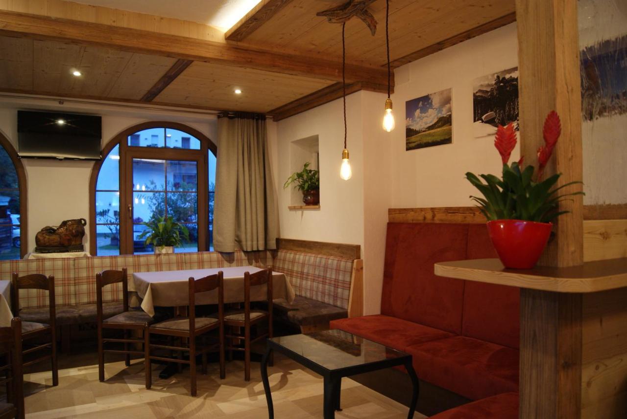 Guesthouse Rungg باديا المظهر الخارجي الصورة