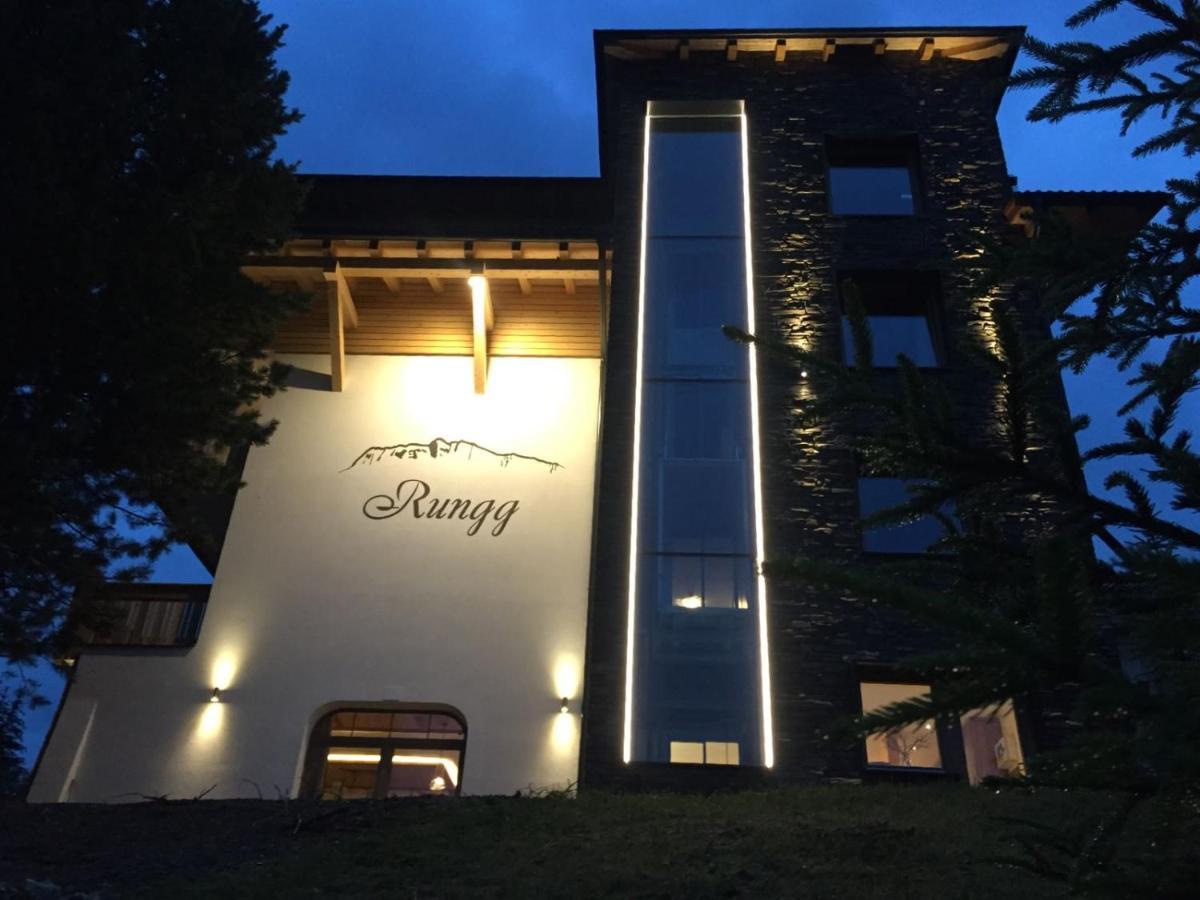 Guesthouse Rungg باديا المظهر الخارجي الصورة